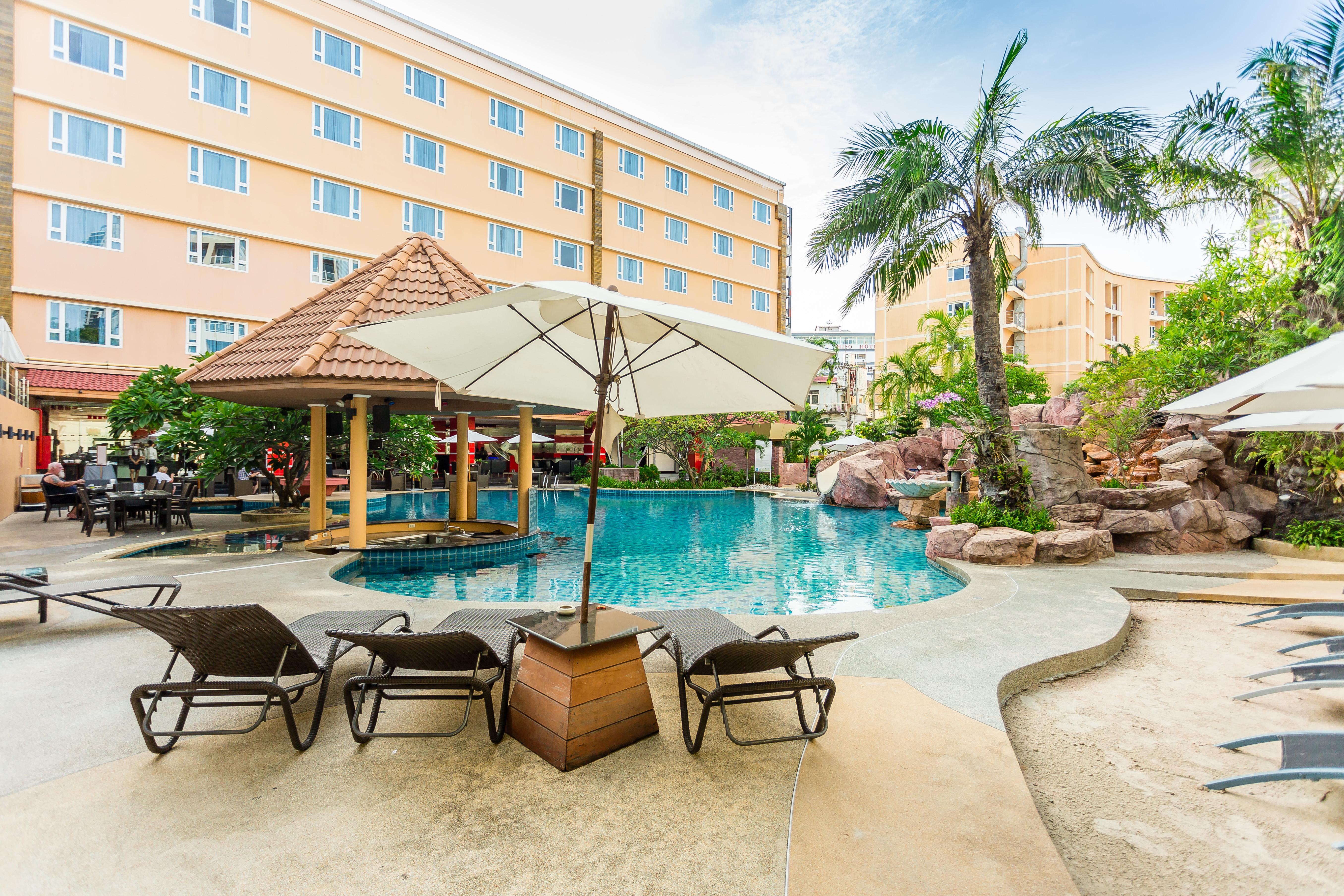 Nova Platinum Hotel Pattaya Zewnętrze zdjęcie